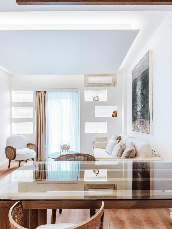 אתונה Luxury Apartment In The Heart Of The City - 1Br מראה חיצוני תמונה