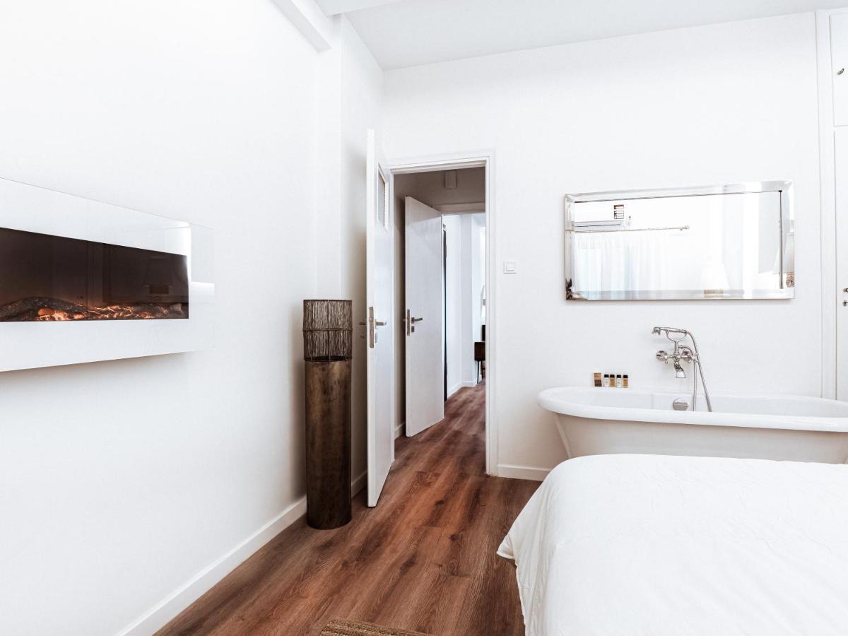 אתונה Luxury Apartment In The Heart Of The City - 1Br מראה חיצוני תמונה